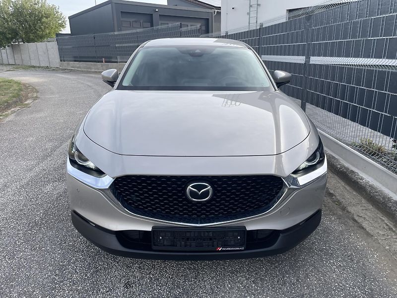 Mazda CX-30 (2022) 2.0 SKYACTIV-X 137kW COSMO 4x4 - fotka 7 z 42