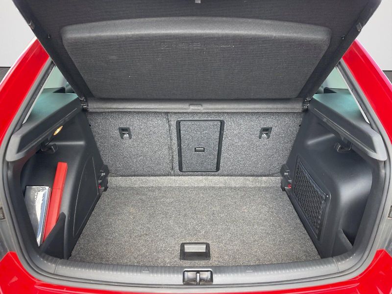 Škoda Rapid (2015) 1.2 TSI 63kW Spaceback Edition - fotka 25 z 27