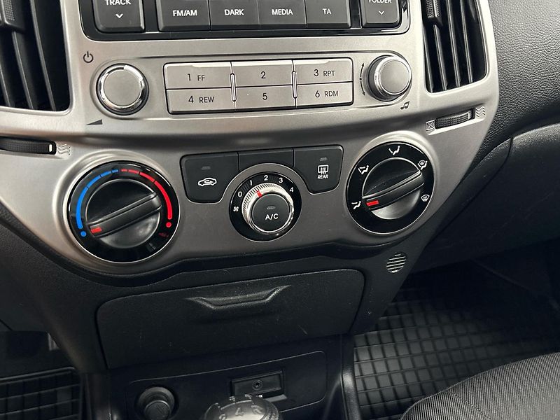 Hyundai i20 Hatchback - fotka 19 z 23