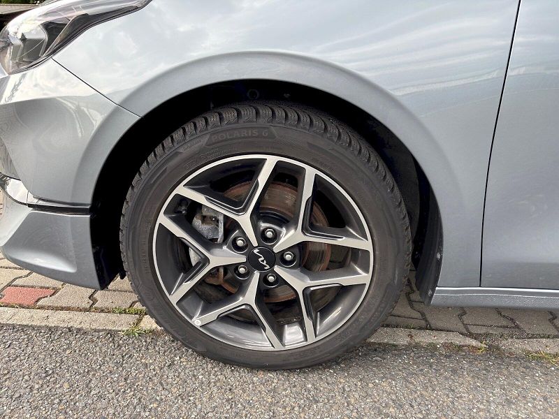 Kia Ceed (2025) 1.5 T-GDi TOP 7DCT - fotka 11 z 29