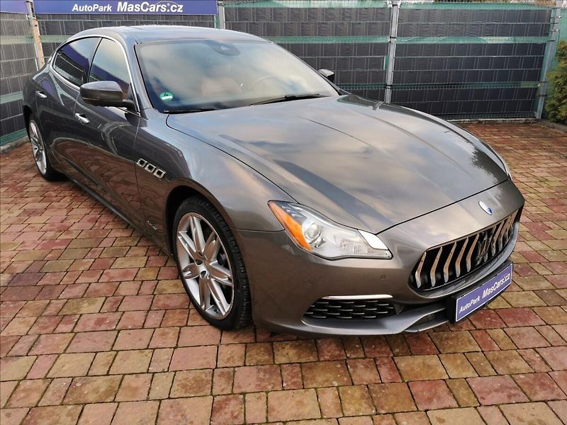 Maserati Quattroporte 3.0 V6 GranLusso - fotka 3 z 27
