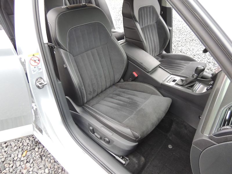 Škoda Superb (2020) 2.0TDi,110kw,Style,webasto,ČR - fotka 20 z 39