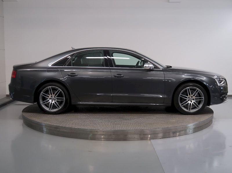Audi S8 (2013) 4.0TFSI 382KW QUATTRO EXCLUSIV - fotka 8 z 52