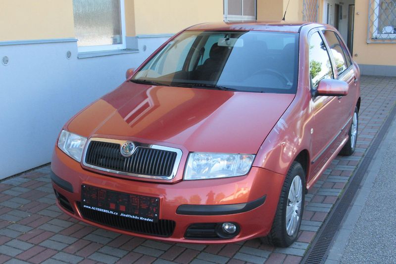Škoda Fabia 1.2i 12V KLIMA VYHŘÍV. SEDAČKY - fotka 5 z 19