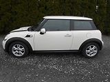 Mini One 1.6i, KLIMA,110TKM - náhled 32