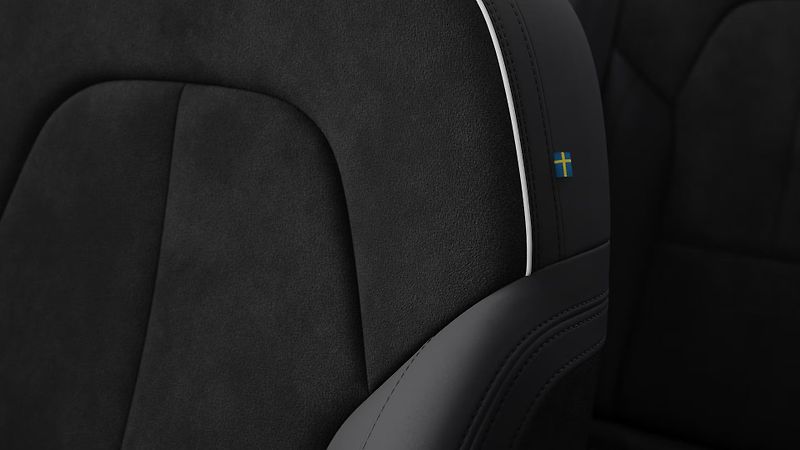 Volvo XC40 (2026) B3 AUT BLACK EDITION ULTRA - fotka 8 z 11
