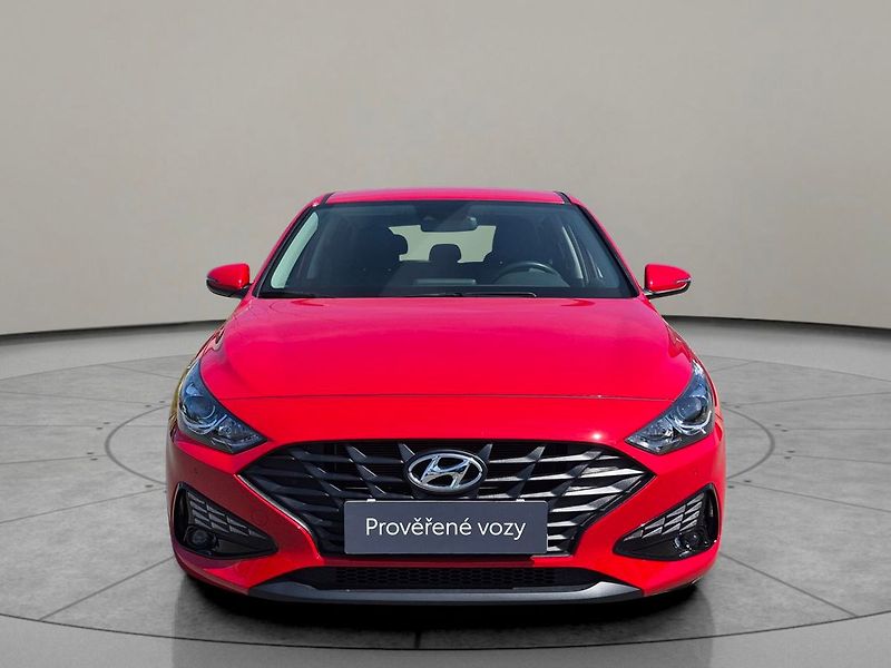 Hyundai i30 Comfort 1,5 CVVT - fotka 4 z 17