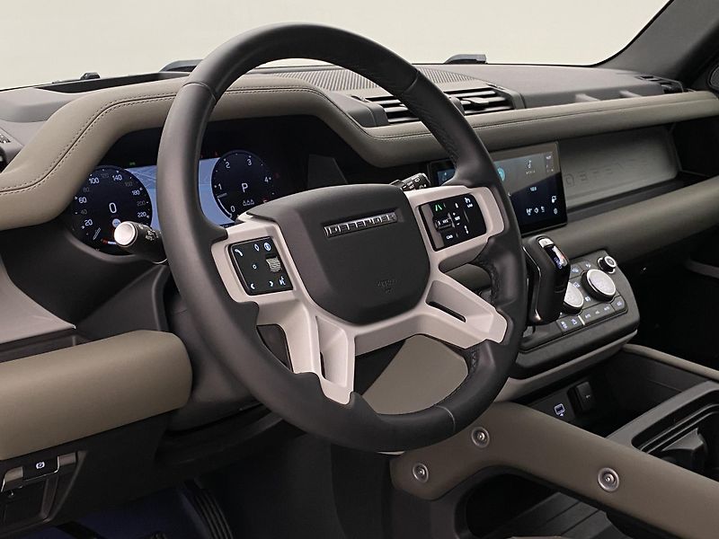 Land Rover Defender D250 X-DYNAMIC SE AWD AUT - fotka 18 z 48