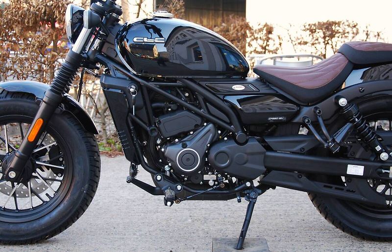 CFMOTO (2026) 250 CL-C BLACK - fotka 15 z 25
