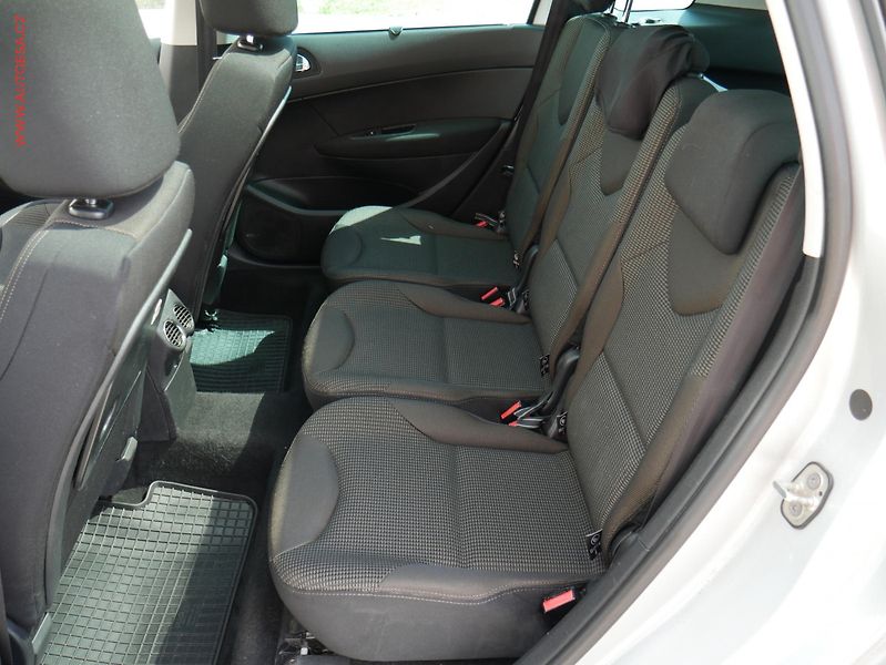 Peugeot 308 (2014) 1.6VTi, 1.maj,ČR, Active - fotka 10 z 16