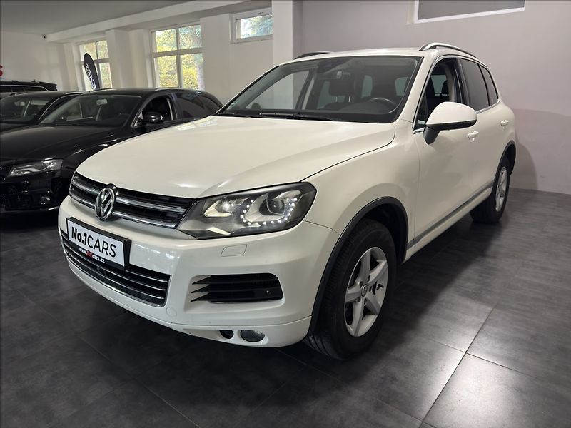 Volkswagen Touareg 3,0   TDI PO ROZVODECH ACC 360 - fotka 3 z 28