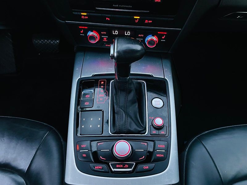 Audi A7 3.0TDI AUT 4x4 KAMERA TAŽNÉ - fotka 41 z 50