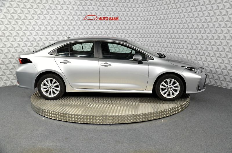Toyota Corolla (2023) - fotka 4 z 22