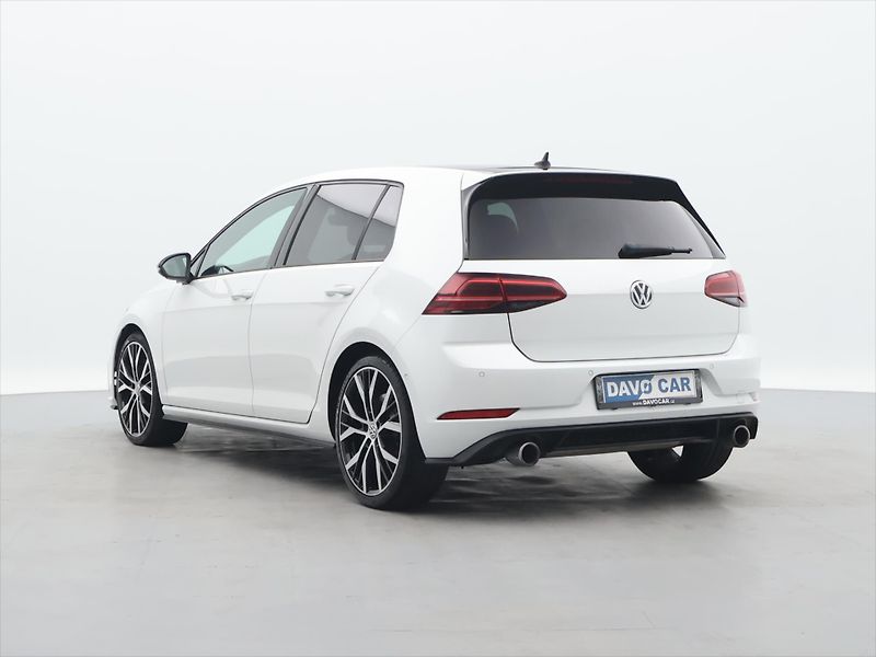 Volkswagen Golf 2,0 TSI GTI 180kW Performance - fotka 5 z 29