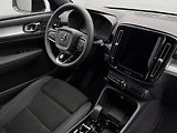 Volvo XC40 (2026) B3 AUT DARK PLUS - náhled 23