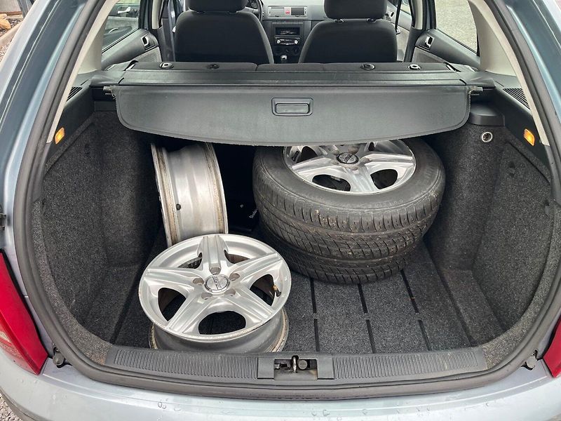 Škoda Fabia (2003) 1.9 TDI - fotka 10 z 15