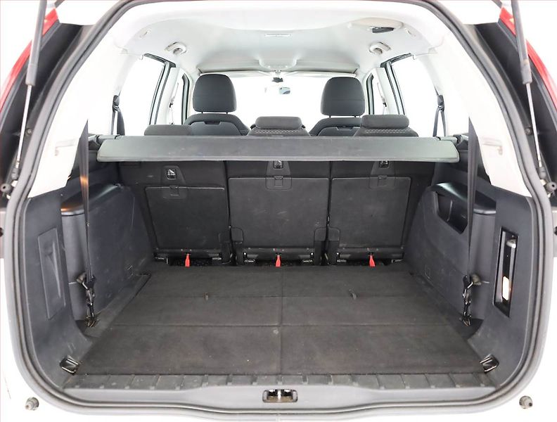 Citroën C4 Picasso (2012) 1.6 VTi, 7 míst, po STK, Tažné - fotka 15 z 15