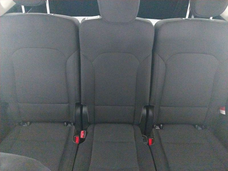 Kia Carens (2016) 1.6 GDI, Serv.kniha, Tempomat - fotka 10 z 18