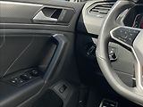 Volkswagen Tiguan 2,0 TDI 4Mot DSG R-Line Matrix - náhled 13