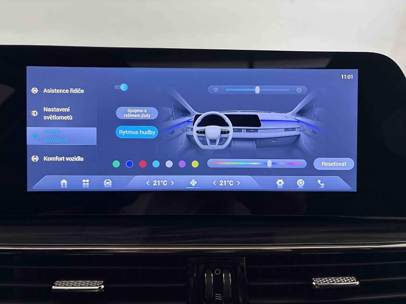 Omoda 5 (2025) 1.6 Premium 108 kW - fotka 41 z 49