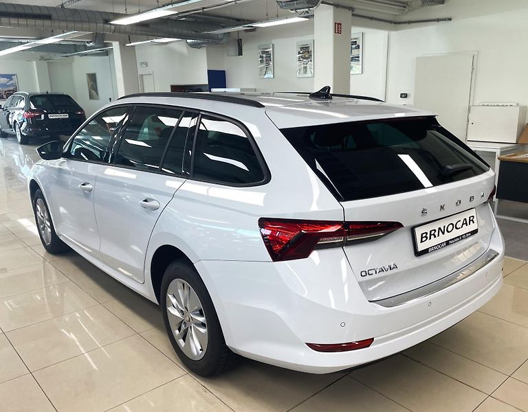 Škoda Octavia 2.0 TDI, 85 KW, AMBITION, ČR - fotka 4 z 24