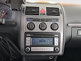 Volkswagen Touran (2007) 2.0 TDI, Automat, po STK - náhled 12