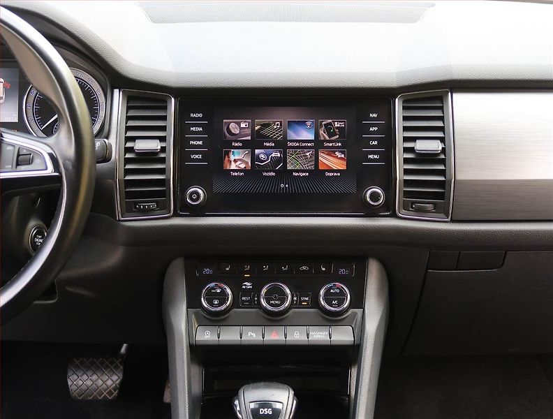 Škoda Kodiaq (2020) 2.0 TDI, digi klima - fotka 12 z 26