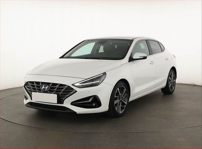 Hyundai i30 (2022) 1.5 T-GDI MHEV, Automat - fotka 2 z 16