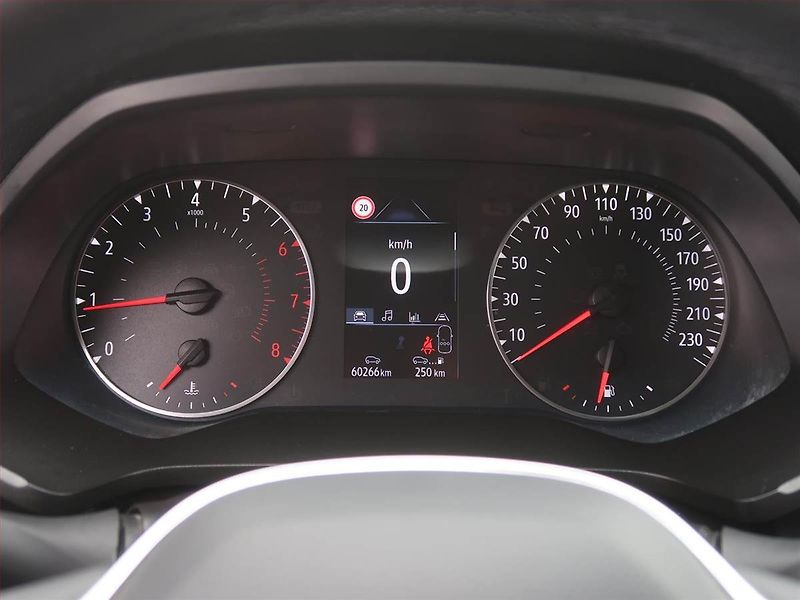 Renault Captur (2022) 1.0 TCe, Serv.kniha, Tempomat - fotka 10 z 13