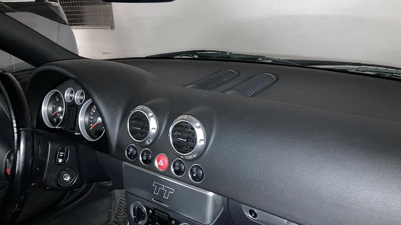Audi TT (1998) 1.8T 5V TOP stav 1A bez koroze - fotka 24 z 35