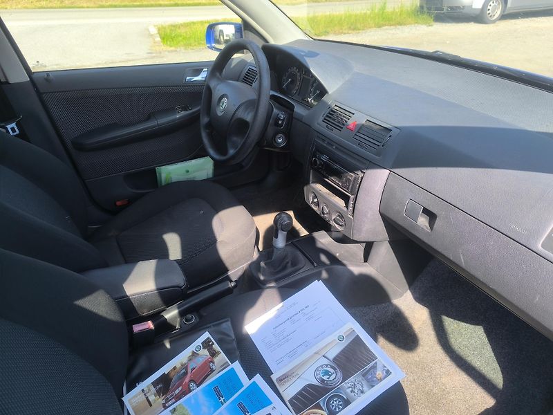 Škoda Fabia 1,9TDI,125T.KM,SERVISKA,VÝBAVA - fotka 8 z 24