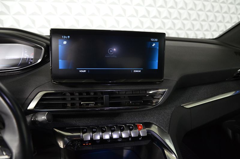 Peugeot 5008 (2023) - fotka 14 z 22