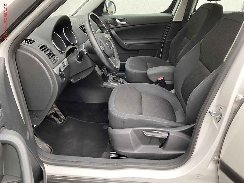 Škoda Yeti (2012) 1.2 TSi, Elegance, DSG, navi - fotka 9 z 20