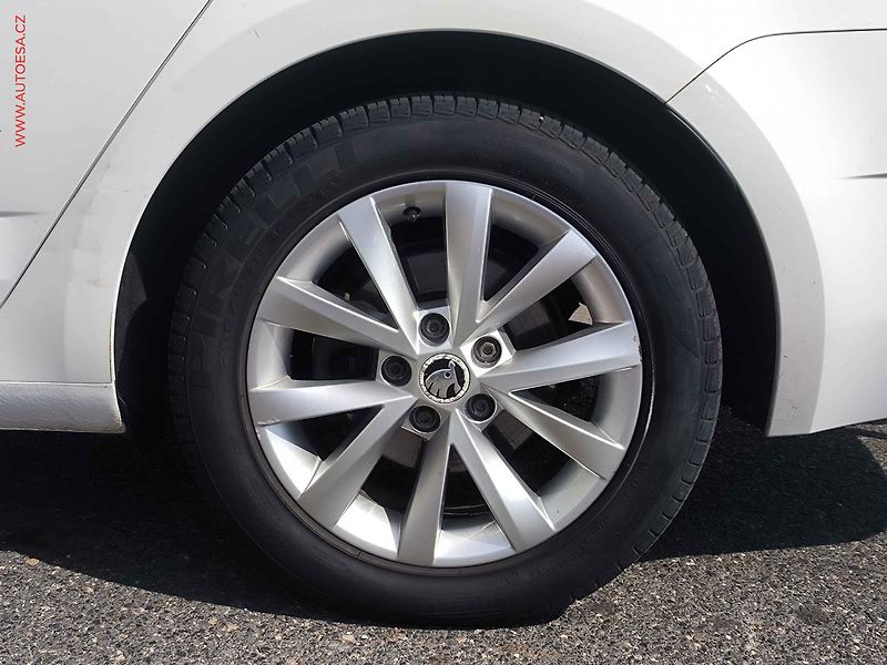 Škoda Octavia (2017) 2.0 TDi 4x4, 2.maj,ČR, Style - fotka 21 z 22