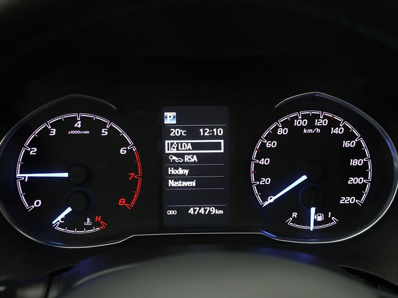 Toyota Yaris 1,5 VVT-i 82kW CZ Tažné Aut.kl - fotka 17 z 31