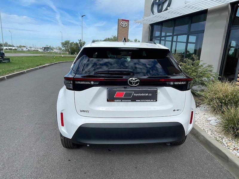 Toyota Yaris Cross 1.5 Hybrid 130k FWD Style - fotka 6 z 28