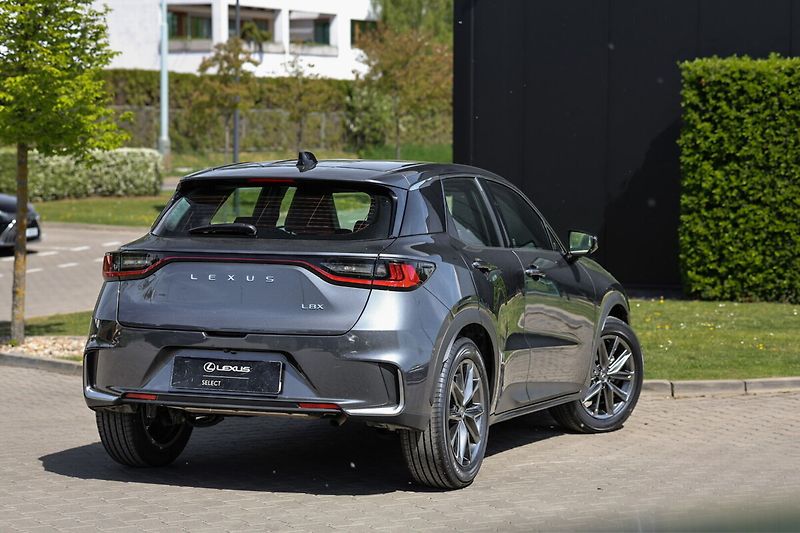 Lexus LBX 1,5 HEV ELEGANT TECH - fotka 5 z 22