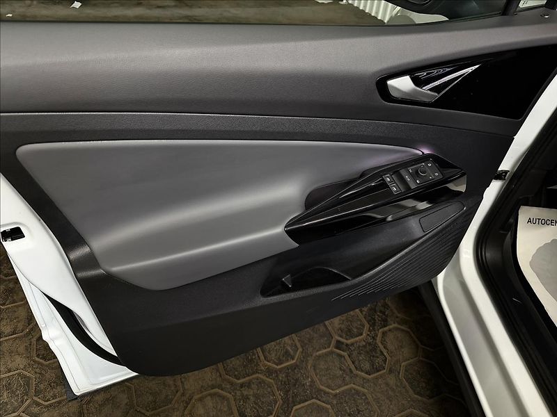 Volkswagen ID.4 150kW PRO PERF. TČ TAŽNÉ 2XALU - fotka 14 z 44