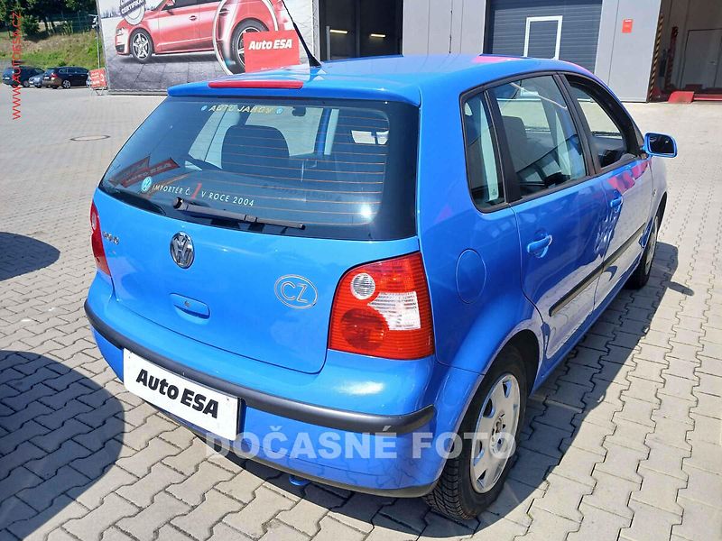 Volkswagen Polo (2005) 1.2i, ČR, AC - fotka 2 z 3