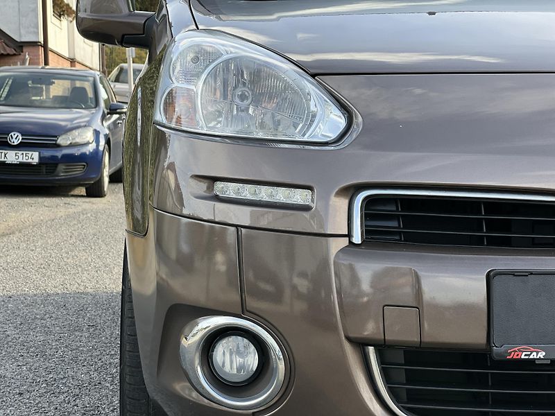 Peugeot Partner Tepee 1.6i KLIMA KOUPENO V ČR 1.MAJ. - fotka 32 z 37