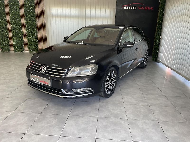 Volkswagen Passat 2.0 TDi 4x4 ČR 6M NAVI XENON - fotka 6 z 27