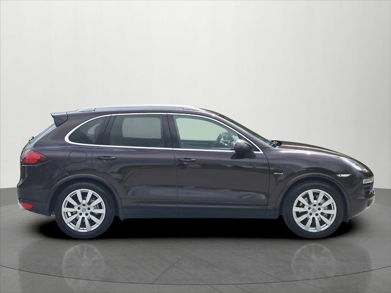 Porsche Cayenne 4,2 TDi V8 S 281 KW 4x4 ČR - fotka 8 z 30