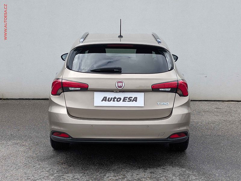 Fiat Tipo (2017) 1.4 T, 2.maj,ČR, AC, tempo - fotka 5 z 16
