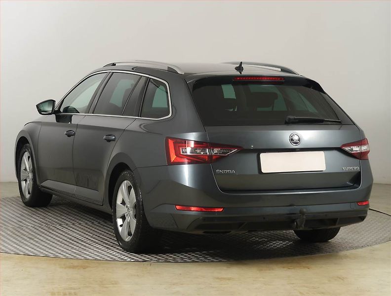Škoda Superb (2019) Style 2.0 TDI, Serv.kniha - fotka 4 z 26