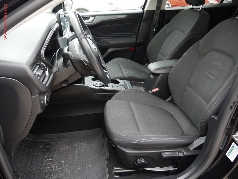Ford Focus (2019) 1.5EB, Active, AT, navi, +ALU - fotka 9 z 21
