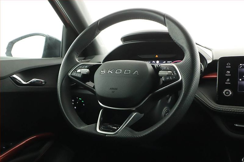 Škoda Fabia (2026) 1.0 TSI, MONTE CARLO, AUTOMAT - fotka 8 z 20