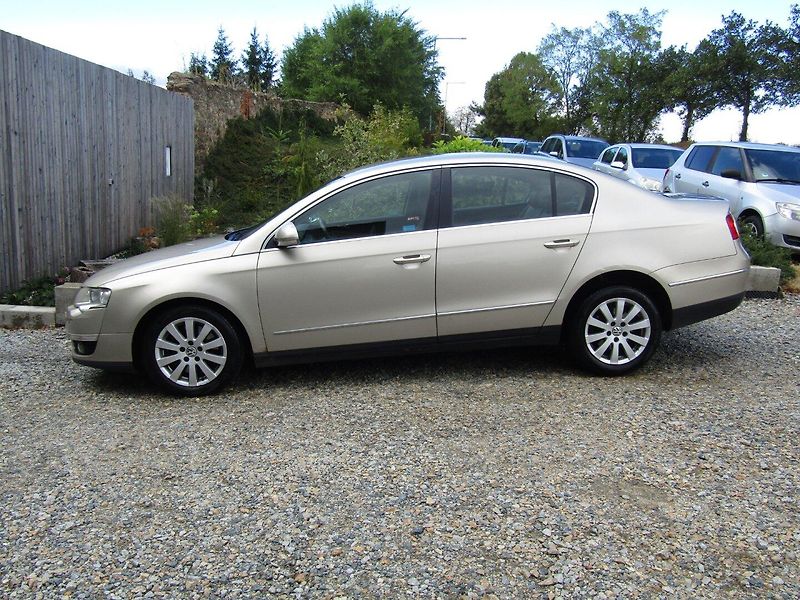 Volkswagen Passat (2008) 2.0 TDI 103kW - fotka 3 z 36