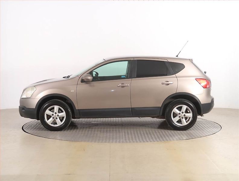 Nissan Qashqai (2007) 1.6, nová STK, zamluveno - fotka 3 z 16