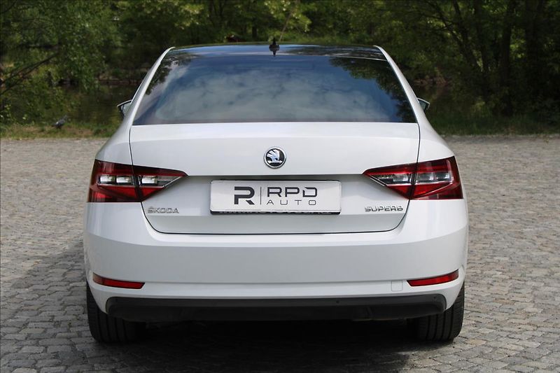 Škoda Superb 2.0 TDI/Style/4x4/DSG/140kW/CZ - fotka 5 z 40