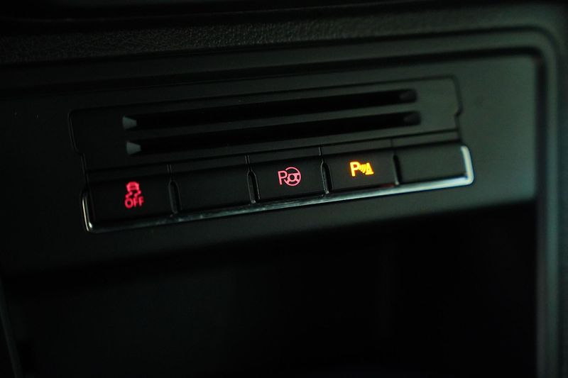 Volkswagen Tiguan - fotka 24 z 27